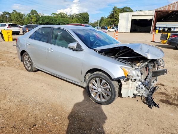2012 TOYOTA CAMRY — Passenger 3/4