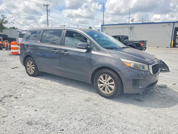 2017 KIA SEDONA LX — Passenger 3/4