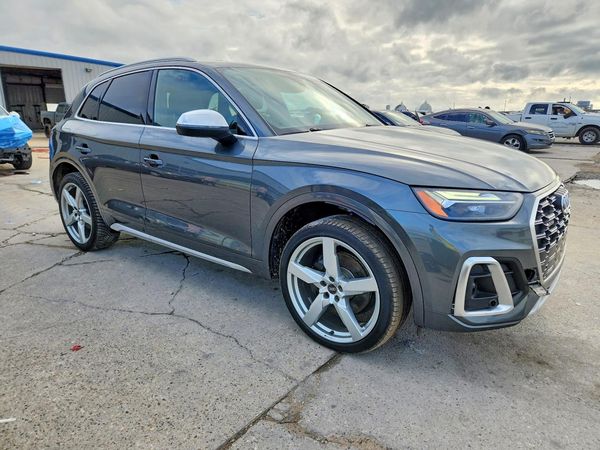2021 AUDI SQ5 quattro Premium Plus — Passenger 3/4