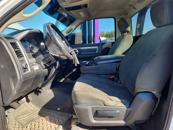 2017 RAM 5500 REG CAB CHASSIS — DENT