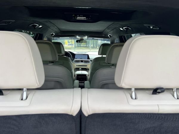 2020 BMW X7 xDrive40i