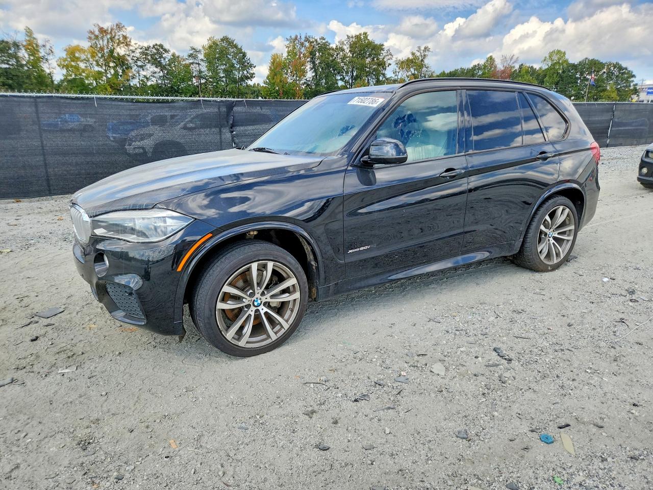2014 BMW X5 xDrive50i — Front 3/4