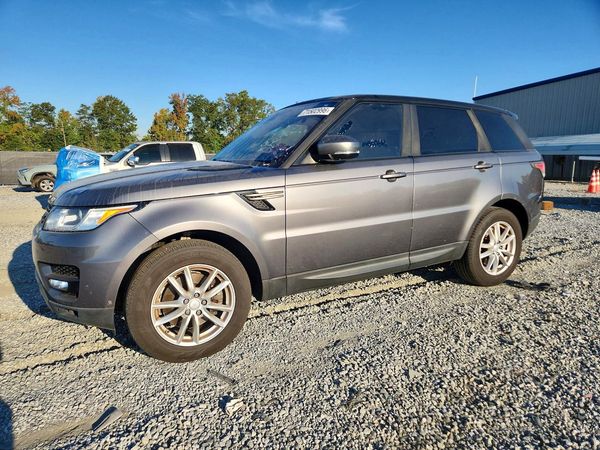 2016 LAND ROVER RANGEROVER SE — Front 3/4