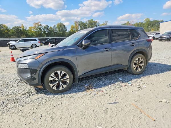 2022 NISSAN ROGUE SV — Front 3/4