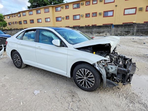 2019 VOLKSWAGEN JETTA S, SE, R-Line — Passenger 3/4