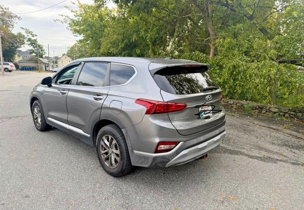 2019 HYUNDAI SANTA FE SE