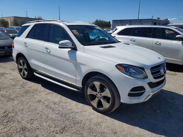 2016 MERCEDES-BENZ GLE GLE350 — Passenger 3/4