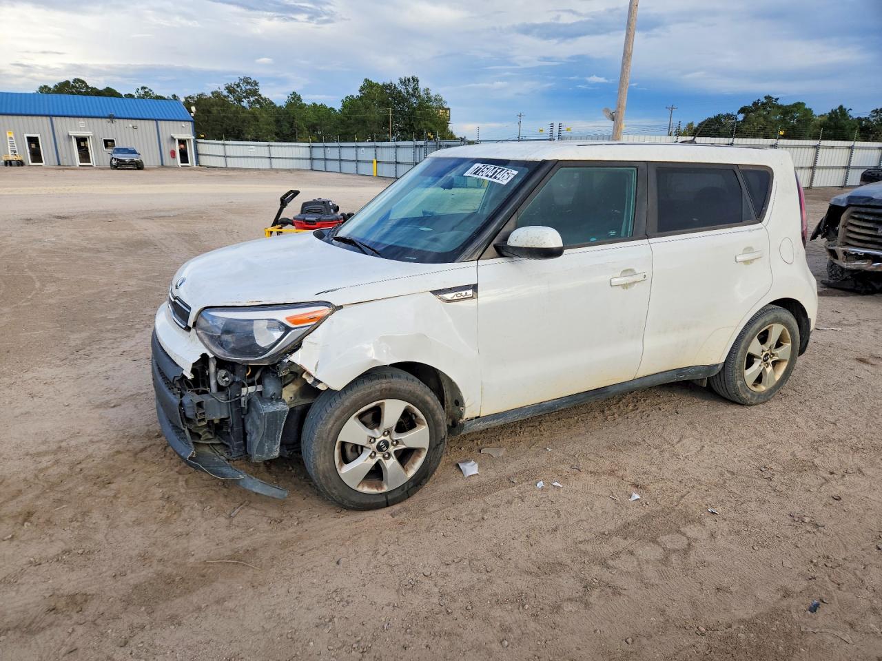 2018 KIA SOUL Base — Front 3/4