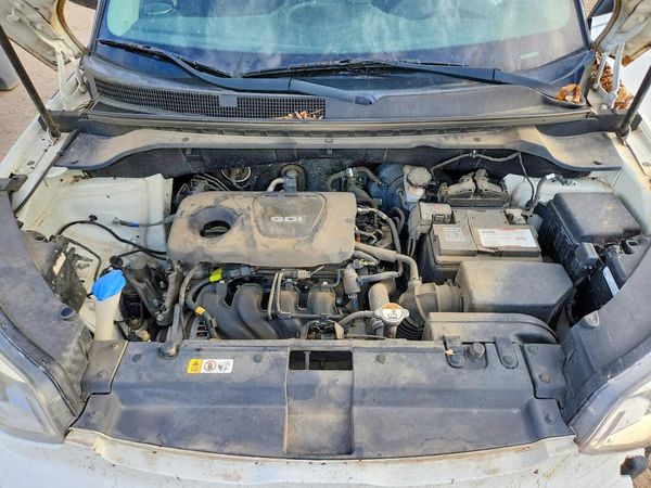 2018 KIA SOUL Base — Engine bay