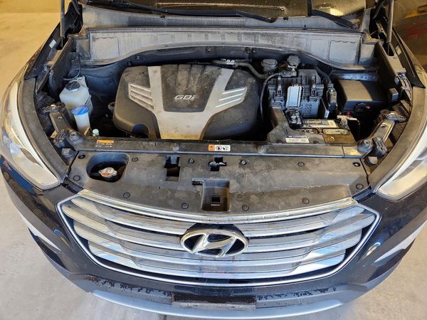 2016 HYUNDAI SANTA FE TOP — Engine bay