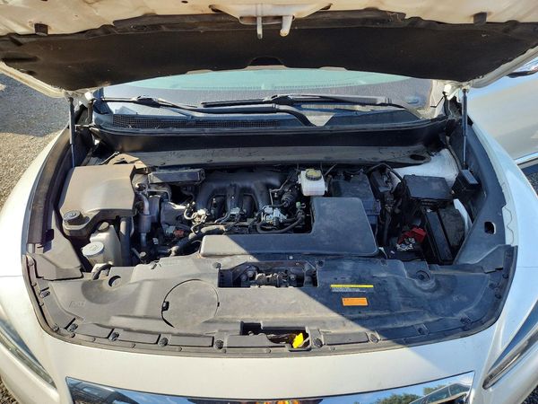 2018 INFINITI QX60 — Engine bay