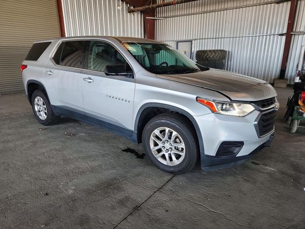 2018 CHEVROLET TRAVERSE LS — Passenger 3/4