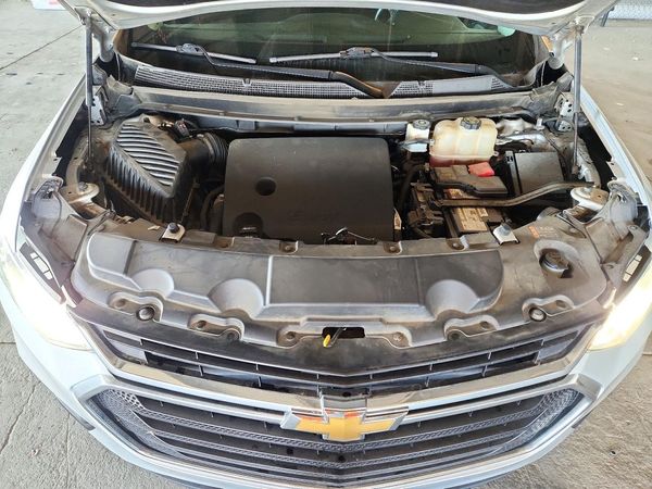 2018 CHEVROLET TRAVERSE LS — Engine bay
