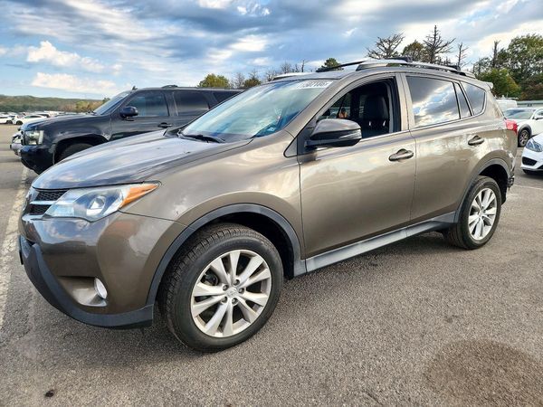 2013 TOYOTA RAV4 High — Front 3/4