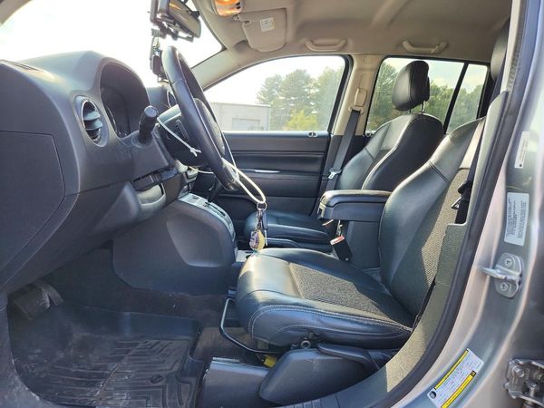 2015 JEEP COMPASS Latitude — DENT
