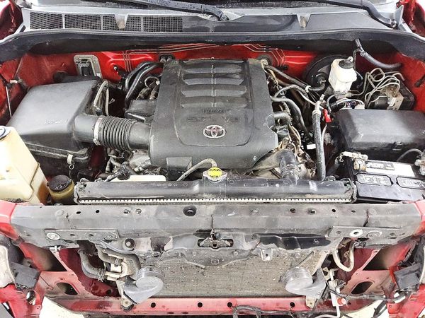2012 TOYOTA TUNDRA Limited — Engine bay