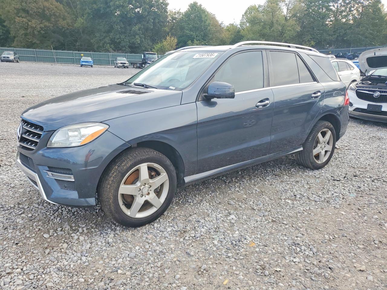 2014 MERCEDES-BENZ M-CLASS ML350 — Front 3/4