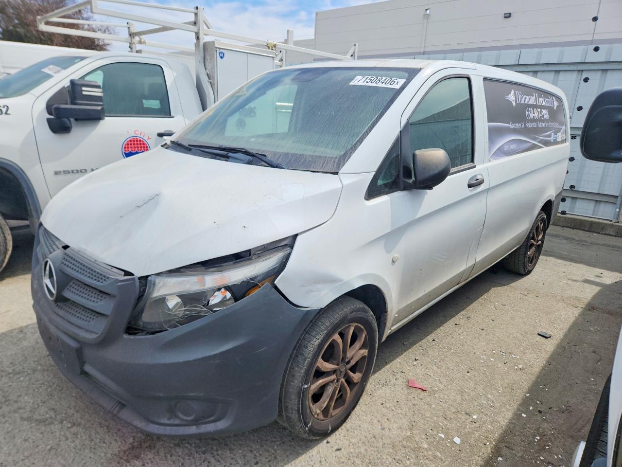 2020 MERCEDES-BENZ METRIS — Front 3/4