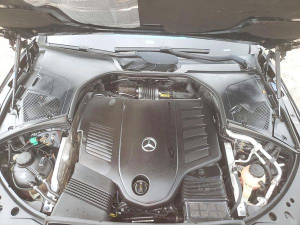 2023 MERCEDES-BENZ S S580e 4MATIC — Engine bay