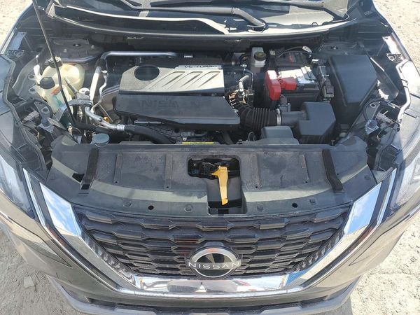 2023 NISSAN ROGUE SL — Engine bay