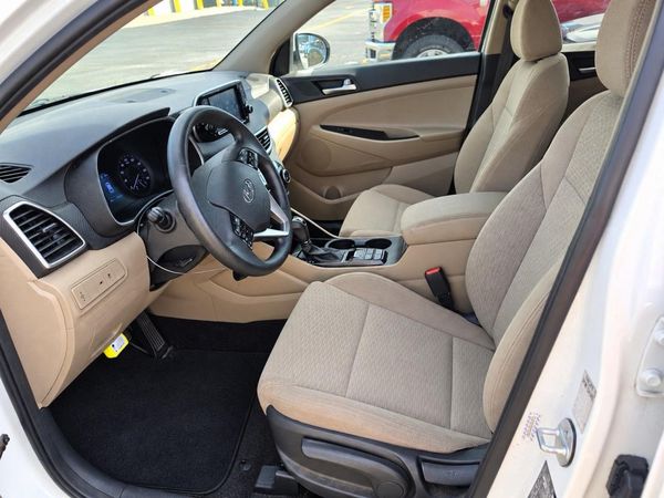 2019 HYUNDAI TUCSON SE