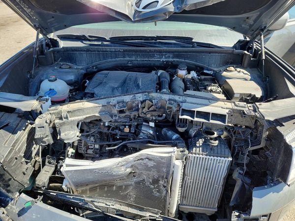 2025 HYUNDAI SANTA FE SEL — Engine bay