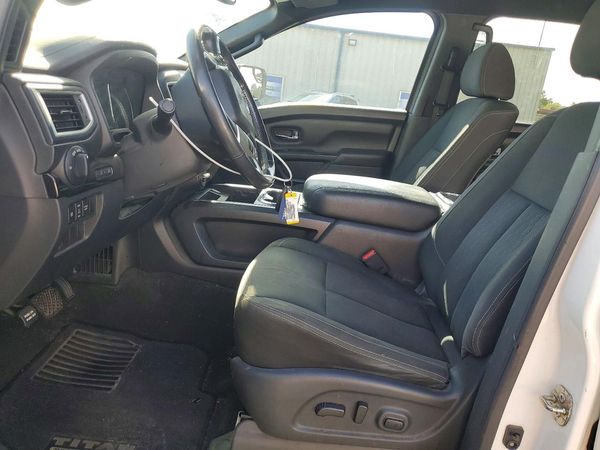 2018 NISSAN TITAN — DENT