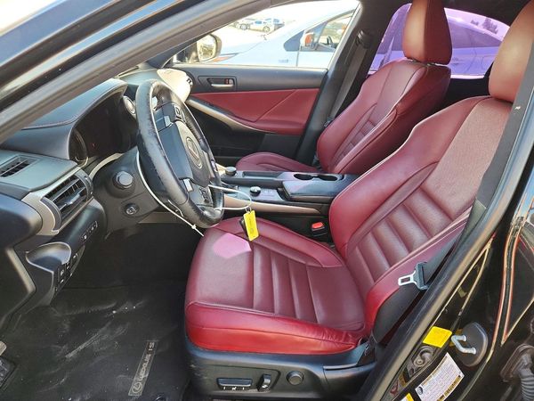 2018 LEXUS IS 300 — DENT
