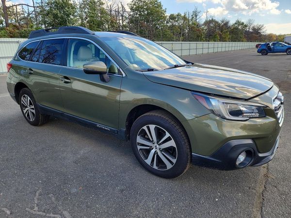 2019 SUBARU OUTBACK Limited+ES — Passenger 3/4