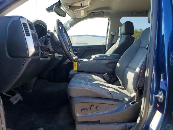 2017 CHEVROLET SILVERADO LT — DENT