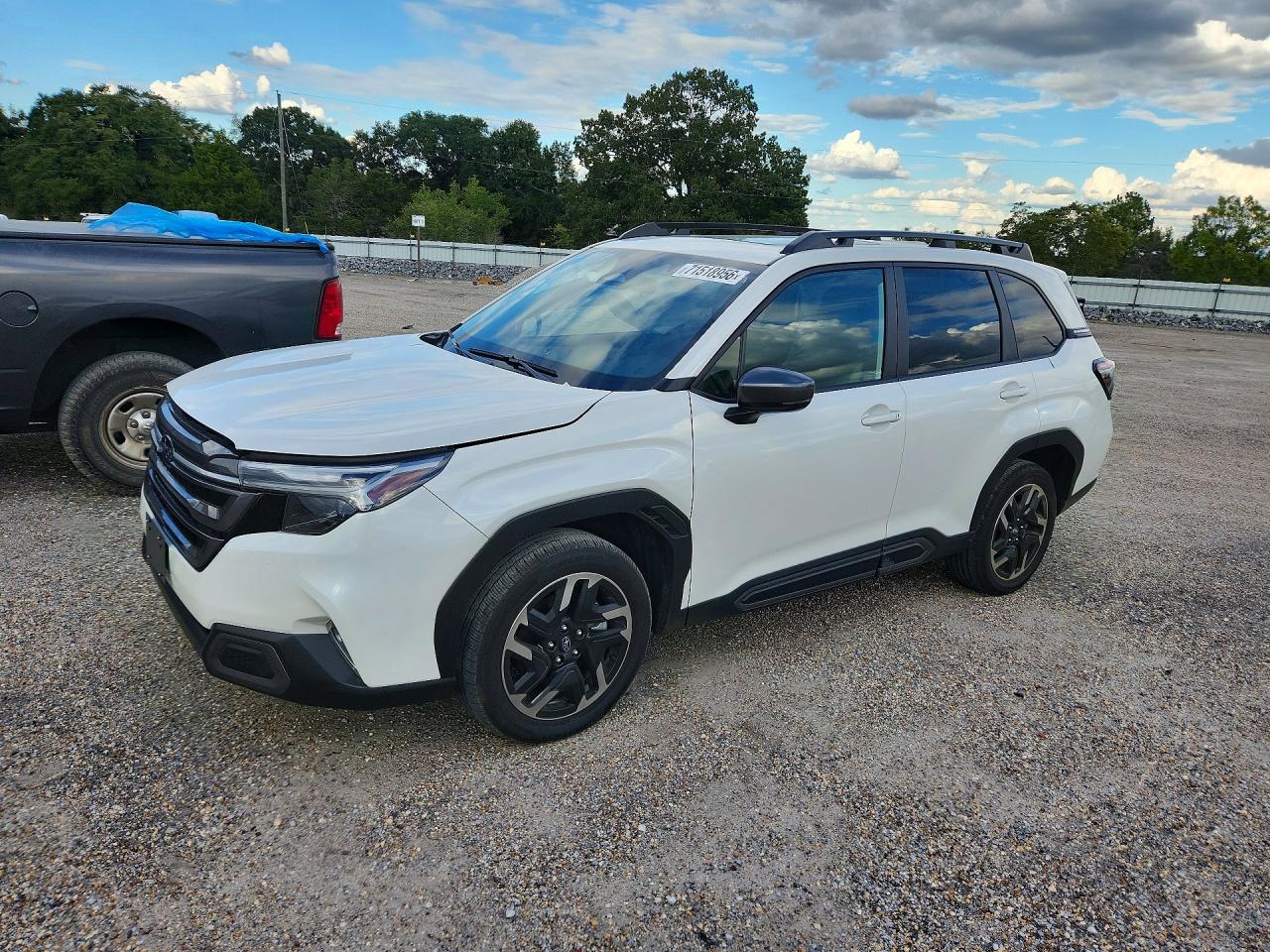2025 SUBARU FORESTER — Front 3/4