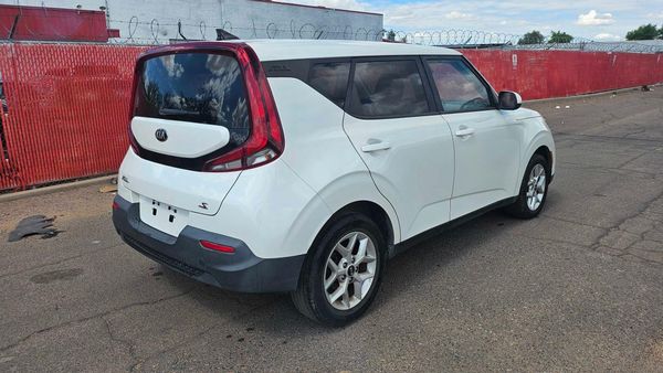 2022 KIA SOUL