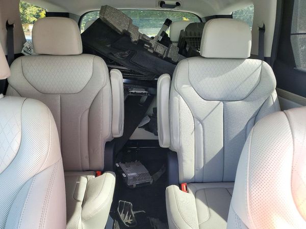 2021 HYUNDAI PALISADE SEL w/ Premium Pkg — SUVN