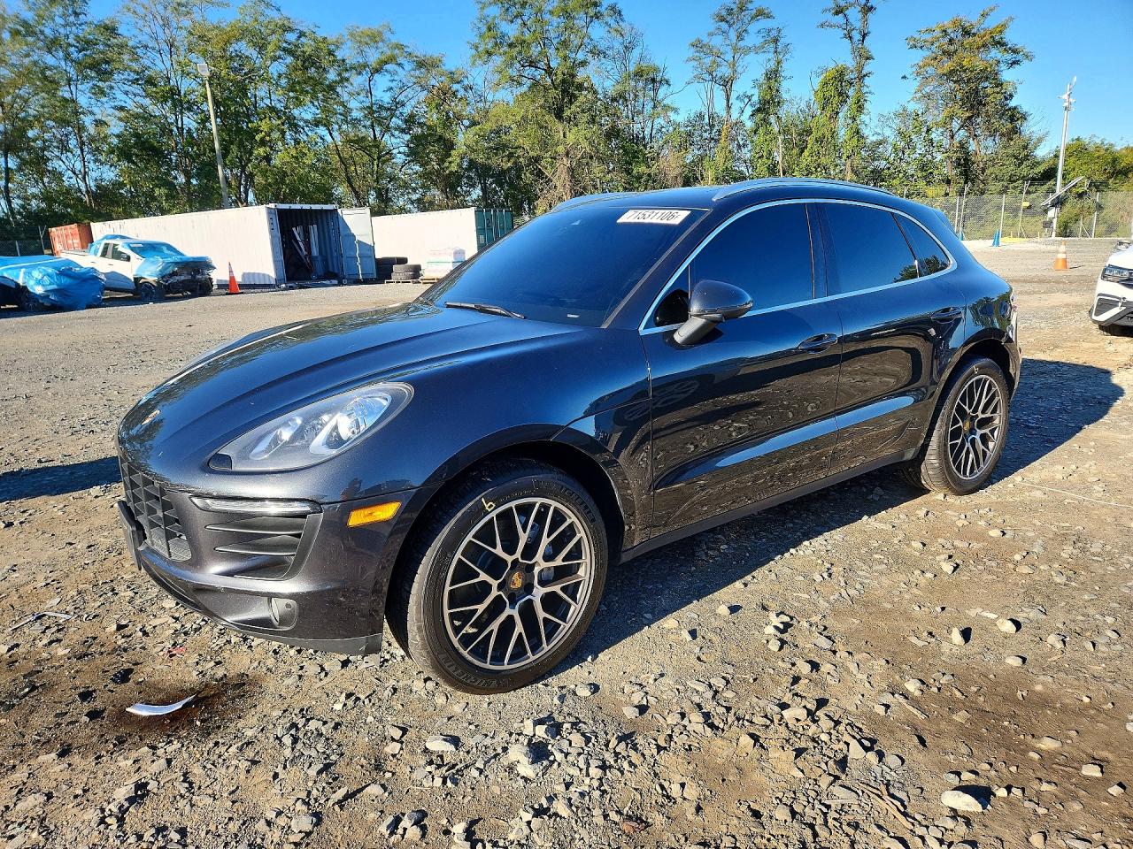 2017 PORSCHE MACAN — Front 3/4
