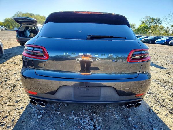 2017 PORSCHE MACAN — DIRR