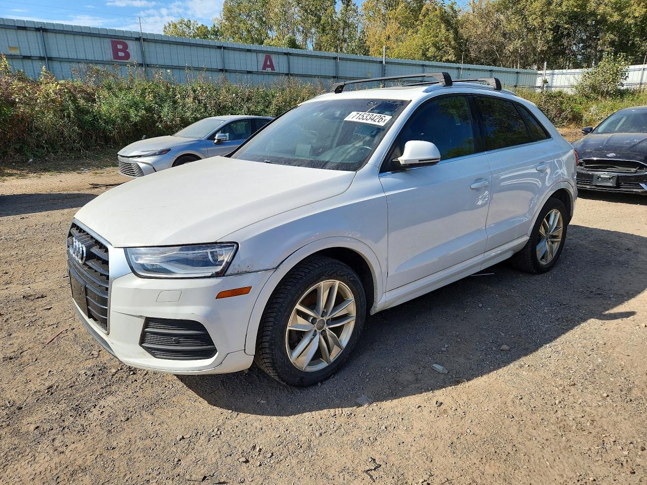 2016 AUDI Q3 quattro Premium Plus — Front 3/4
