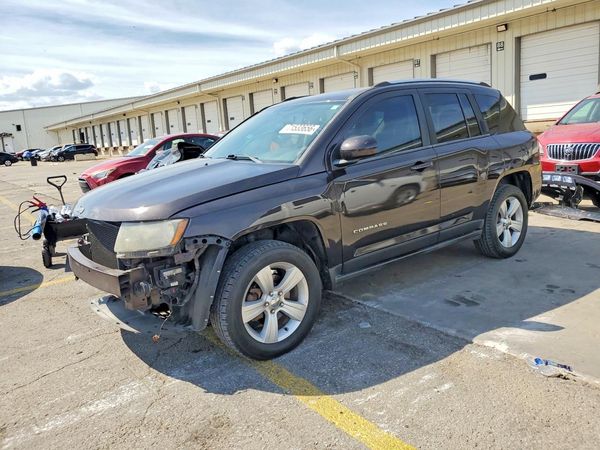 2014 JEEP COMPASS Latitude — Front 3/4