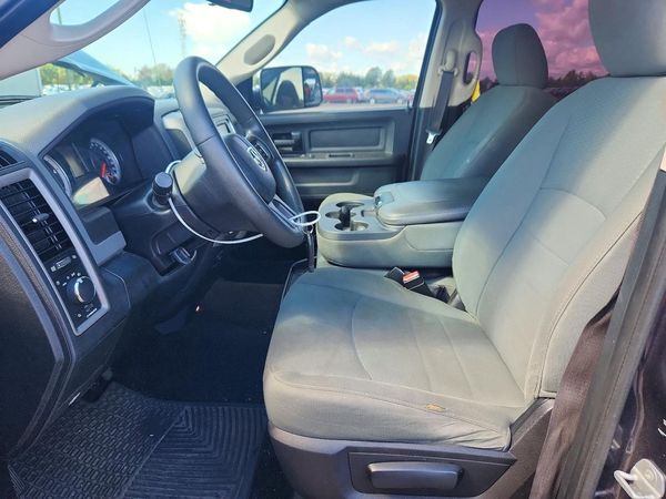2015 RAM 1500 ST — DENT