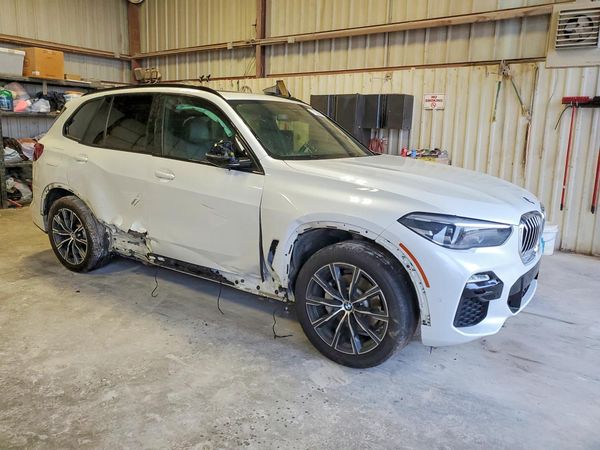 2019 BMW X5 xDrive40i — Passenger 3/4
