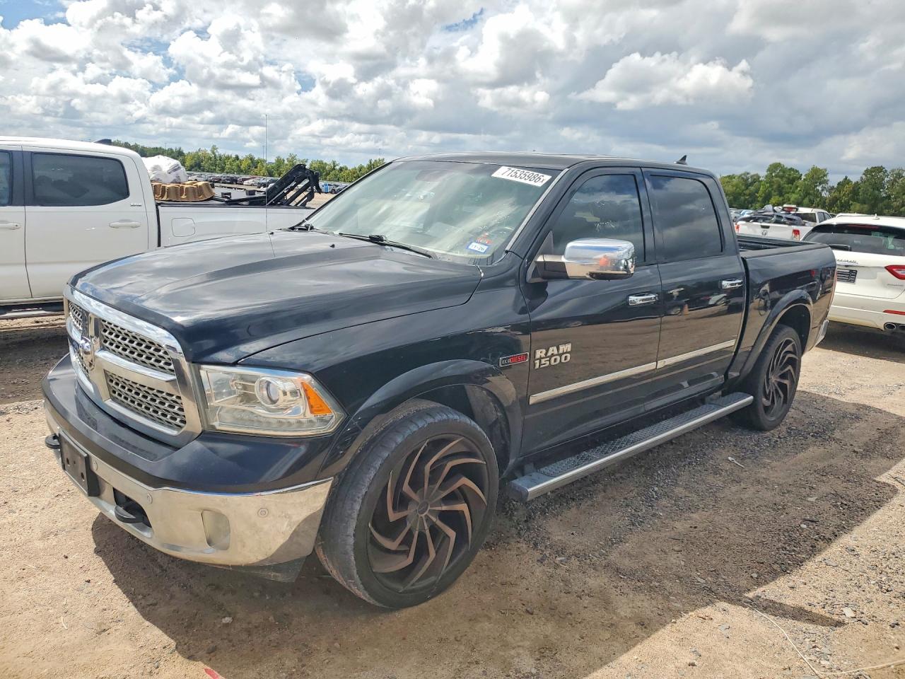 2016 RAM 1500 Laramie — Front 3/4