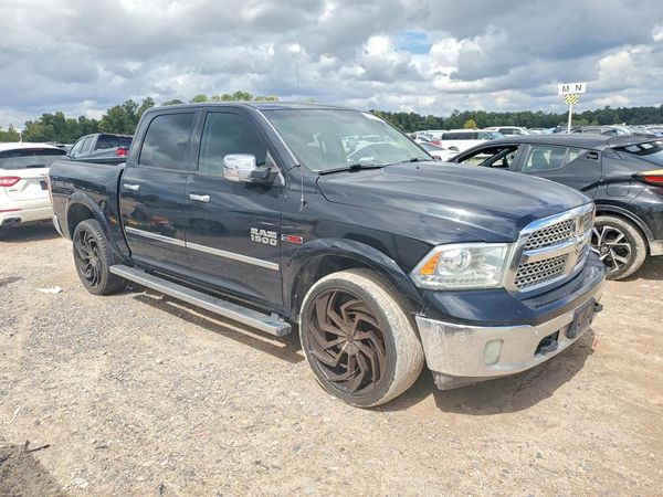 2016 RAM 1500 Laramie — Passenger 3/4