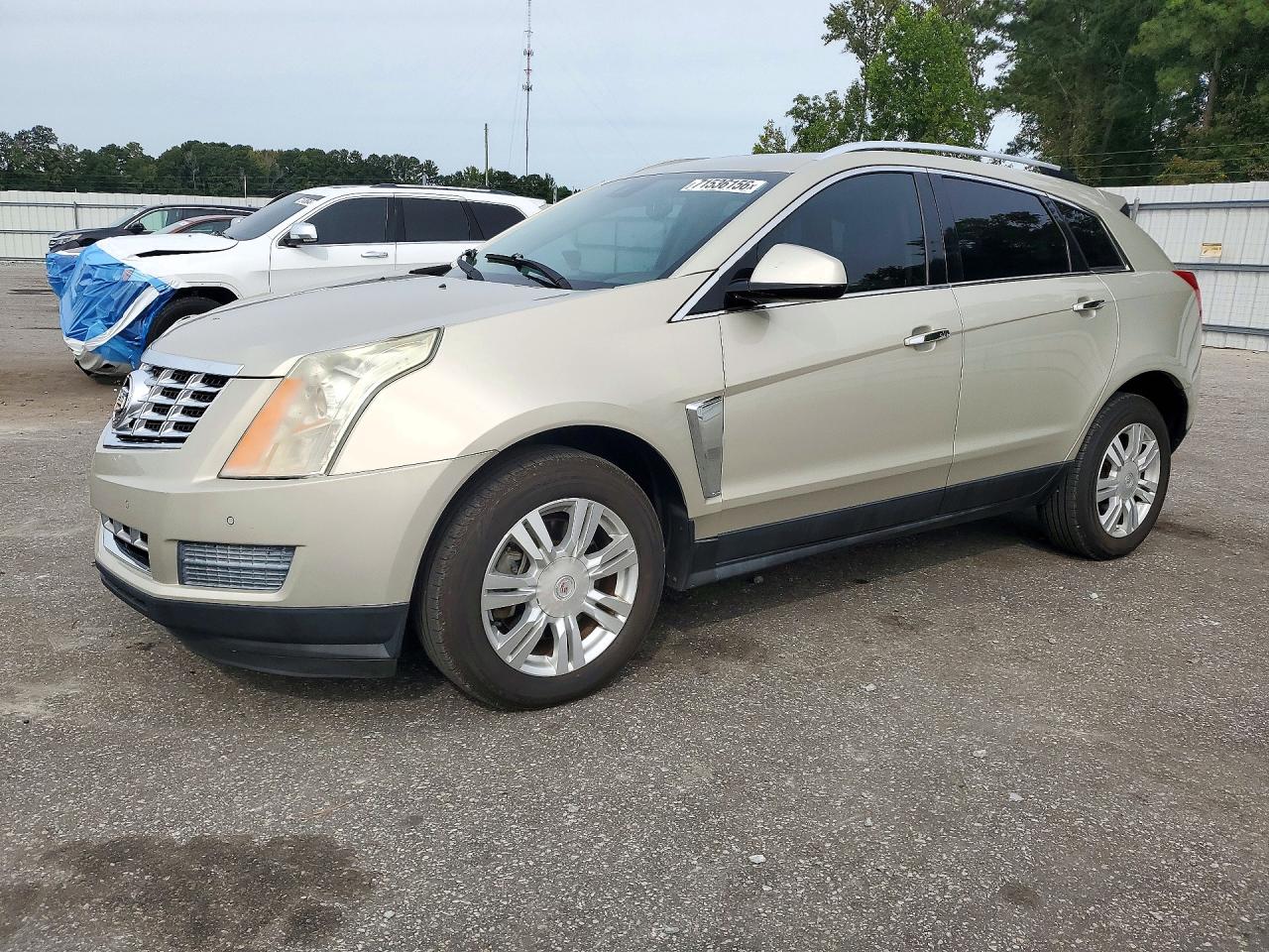 2014 CADILLAC SRX Luxury — Front 3/4