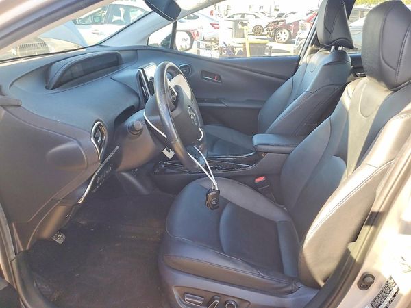 2017 TOYOTA PRIUS Three/Four/Four Adv — DENT