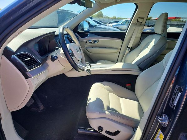 2024 VOLVO XC90 Core — DENT