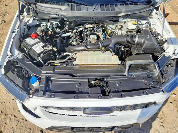 2023 FORD F150 SuperCab — Engine bay