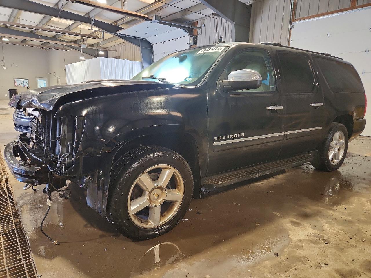 2013 CHEVROLET SUBURBAN LTZ — Front 3/4