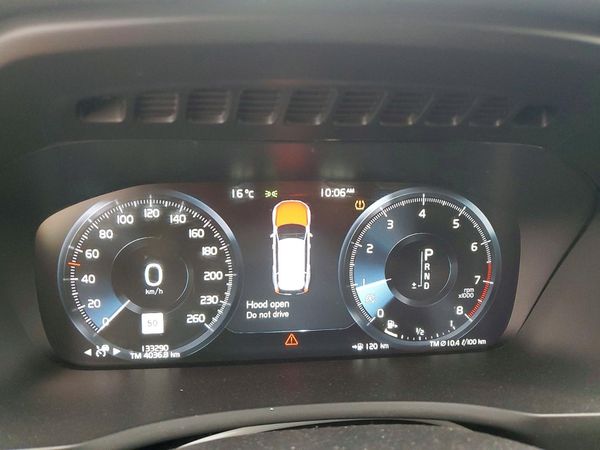 2021 VOLVO XC90 Momentum — ODOM
