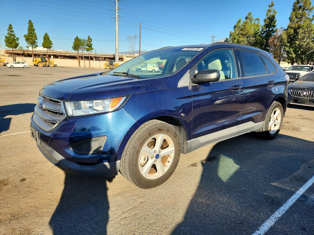 2017 FORD EDGE SE — Front 3/4