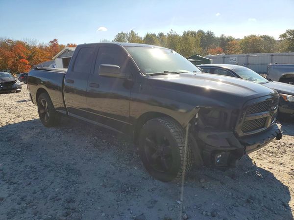 2015 RAM 1500 ST — Passenger 3/4