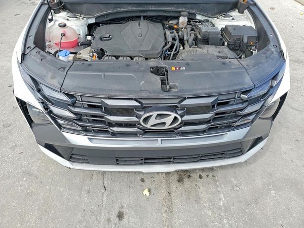 2025 HYUNDAI TUCSON SEL Convenience — Engine bay